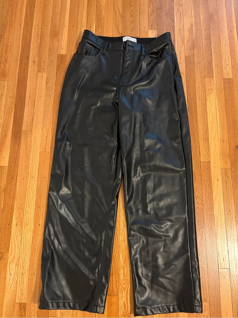 Abercrombie Curve Love The Loose High Rise Vegan Leather Pant
